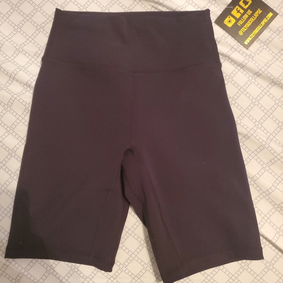 Tilyoucollapse black biker shorts NWT - Picture 2 of 4
